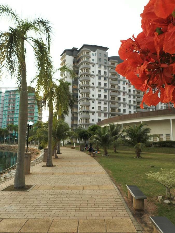 Pangsapuri Bayview Pd - Best Sea View 3 Bedrooms *